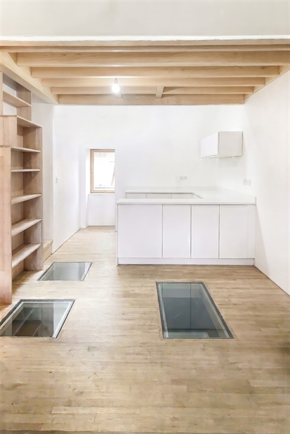 Lanterneau vitré et plancher bois – rénovation maison étroite Lodève (34)