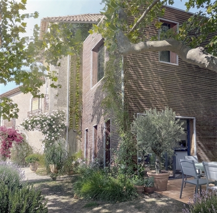 Reconstruction d'une maison, Lacoste, Hérault – RBB Architectes